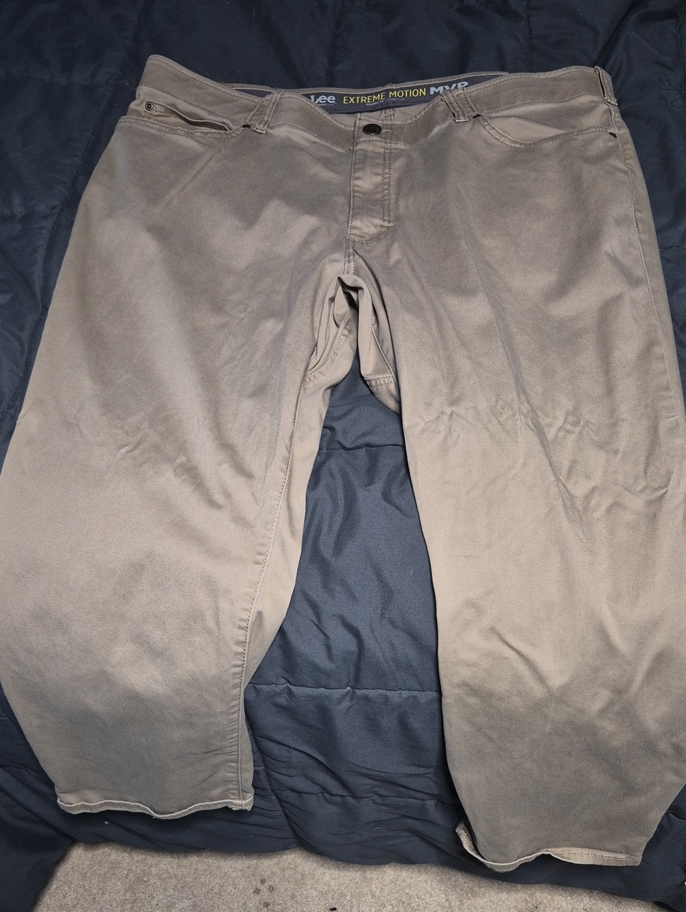 Lee Men's Chino Pants in Light Tan